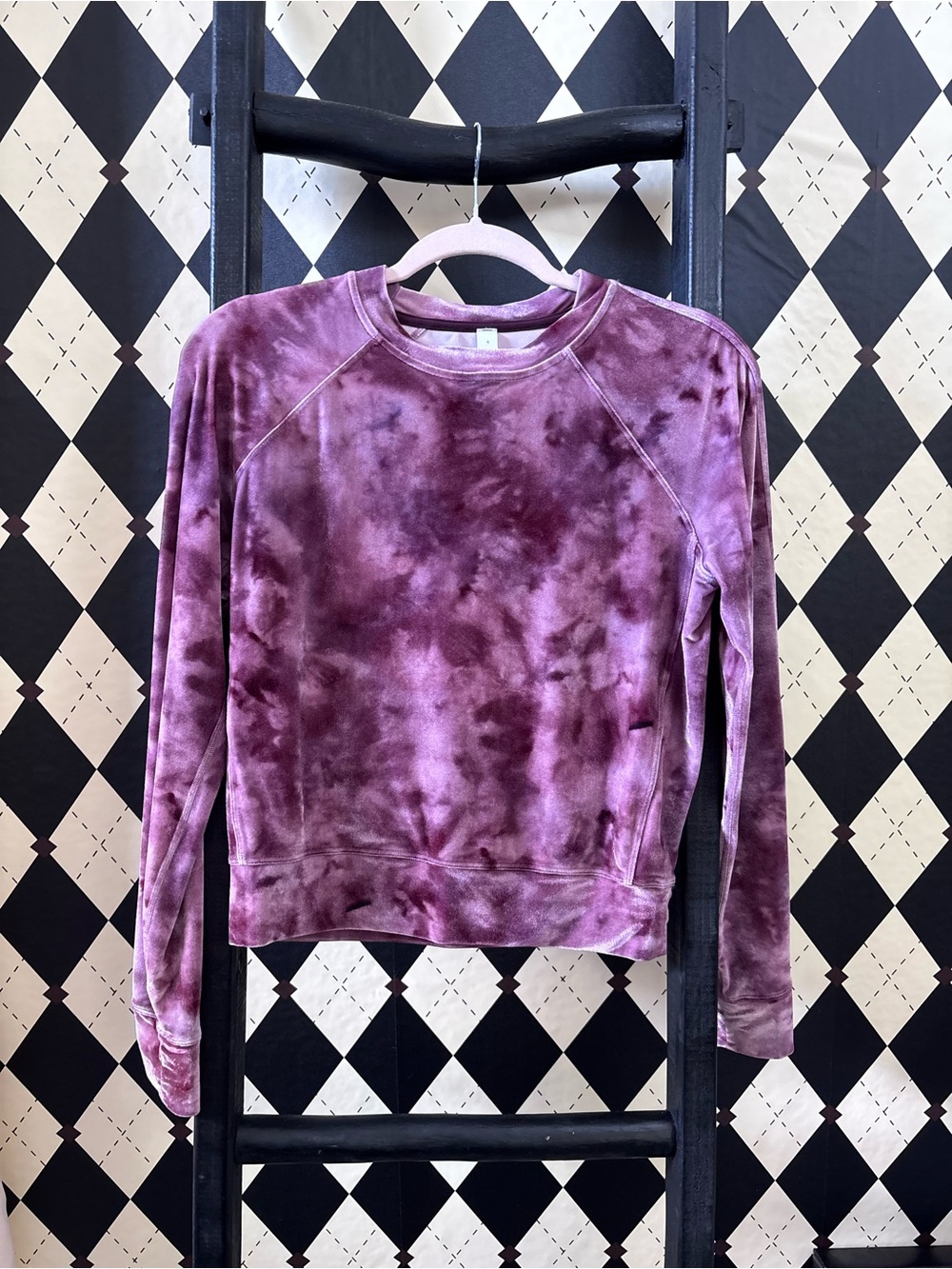 Lululemon Velour Warm Down Crew
Interstellar Cassis Multi size 4